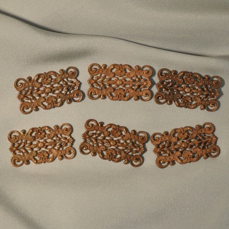 Vintage French Filigree Bracelet Link Gold Toned Thick Raw Brass Stamping 1 Piece 44J image 4