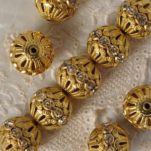 15mm Diameter Antique Golden Tone Rhinestone Filigree Beads Vintage Style 10 Pieces