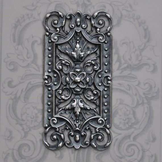 Vintage French chic Door Knobs Louis White with Silver filigree design by Vintage