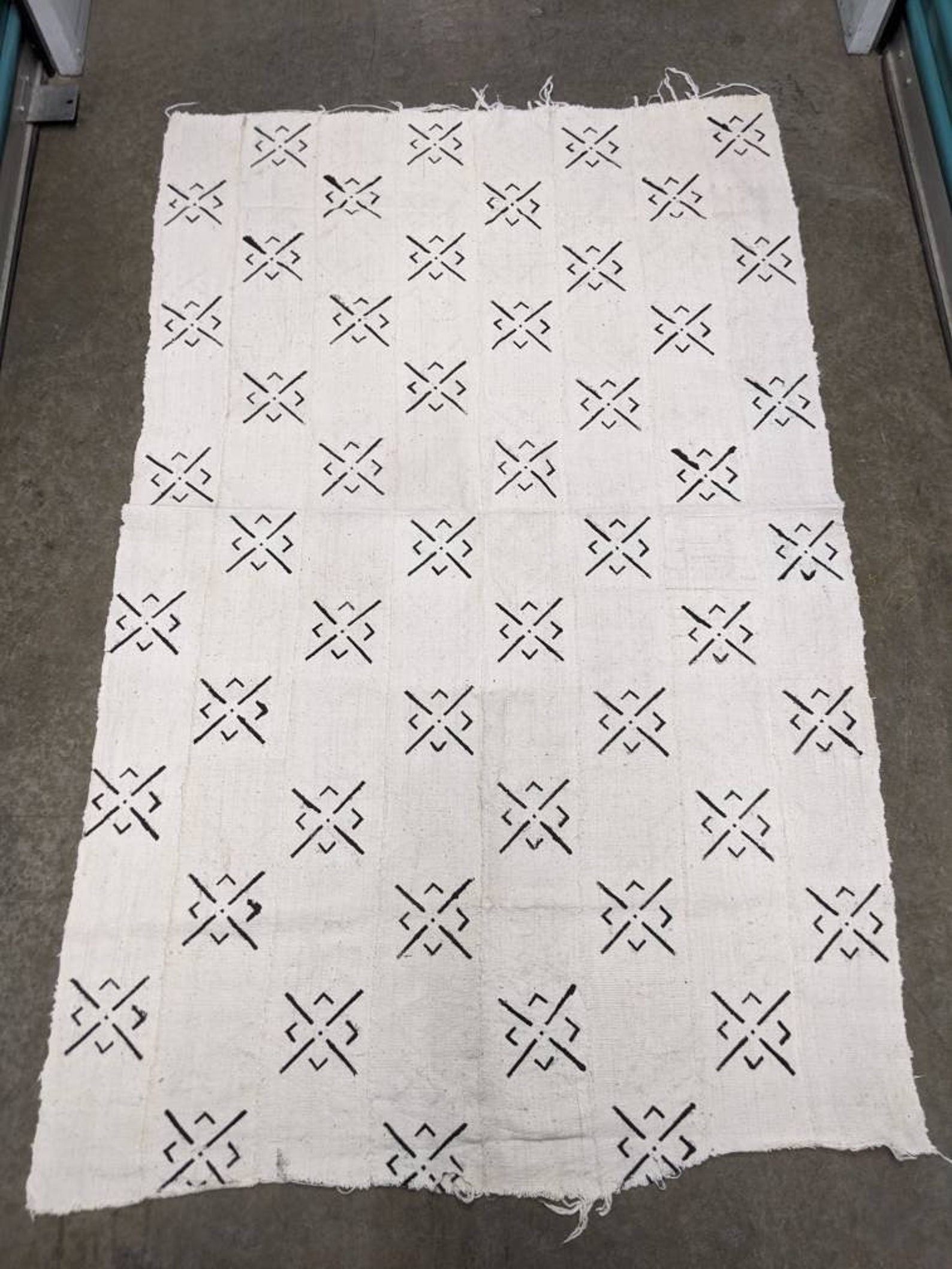 Mudcloth Wht - Etsy