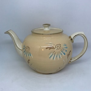 Teiera in ceramica, marrone chiaro con fiori blu e bianchi