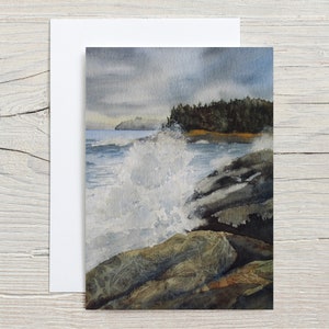 Carte Maine Waves - aquarelle - carte de voeux - carte verticale - Boothbay Harbor - Maine - fracas des vagues - vacances d'été - vagues de l'océan