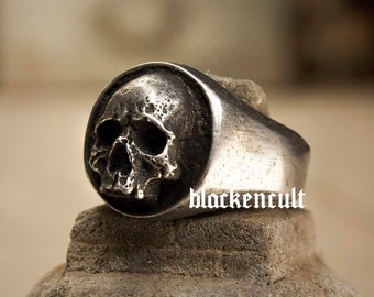 Hand sculpted Skull Signet ring : Oxidized lead free pewter ring