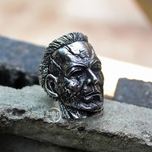 Hand sculpted Michael Myers mask silver ring : Oxidized white brass and Sterling Silver ring. Halloween horror movie, perfect horror gift