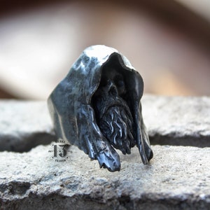 Hand sculpted Hooded skull pewter ring : Oxidized lead free pewter ring