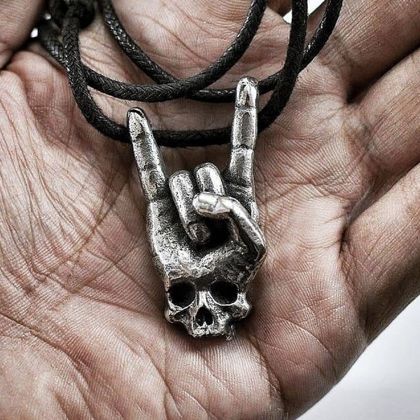 ROCKIN' HEAD PENDANT, Rock hand skull necklace, metal sign, punk rock, rebel, biker, bikers, horn hand, metallica, Heavy metal,black Sabbath