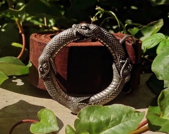 Auroboros snakes belt buckle, Oxidized lead free pewter snake belt buckle, perfect gift for your love ones