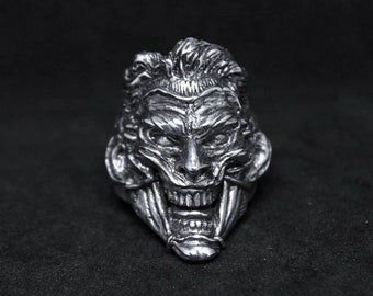 Hand sculpted Joker Arkham ring : Oxidized lead free pewter ring