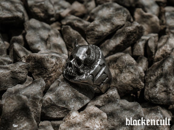 Devil horn ring deals