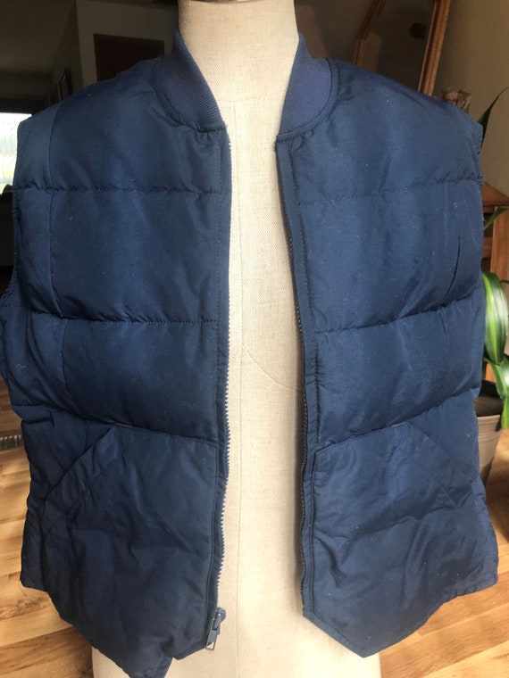 1980’s Navy blue down vest by Eddie Bauer men’s sz