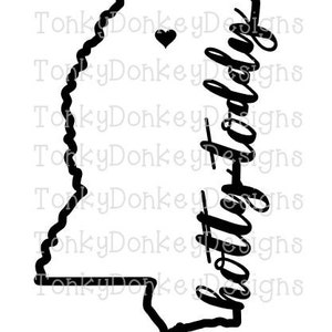 Puede incluir: Esquema en blanco y negro del estado de Arkansas con un corazón en el centro y el texto "Gotta love Arkansas" escrito verticalmente a lo largo del lado derecho.