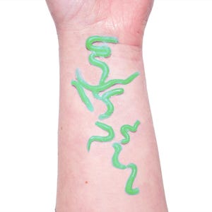 Silicone Biohazard Veins Prosthetic – Realistic SFX for Halloween & Film Makeup