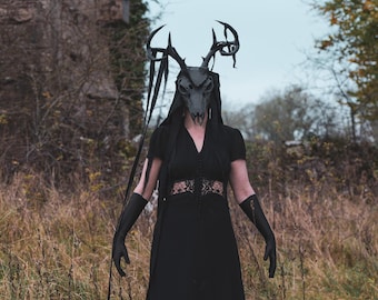Gothic Faux Deer Skull - Wearable Mask & Alternative Decor
