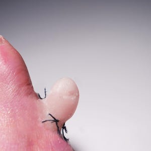 Stitched Silicone Little Toe Prosthetic – Realistic SFX for Halloween & Film Makeup