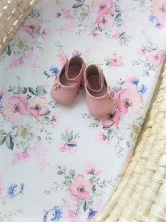 pram shaped moses basket