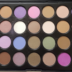 28 Eyeshadow Pallet