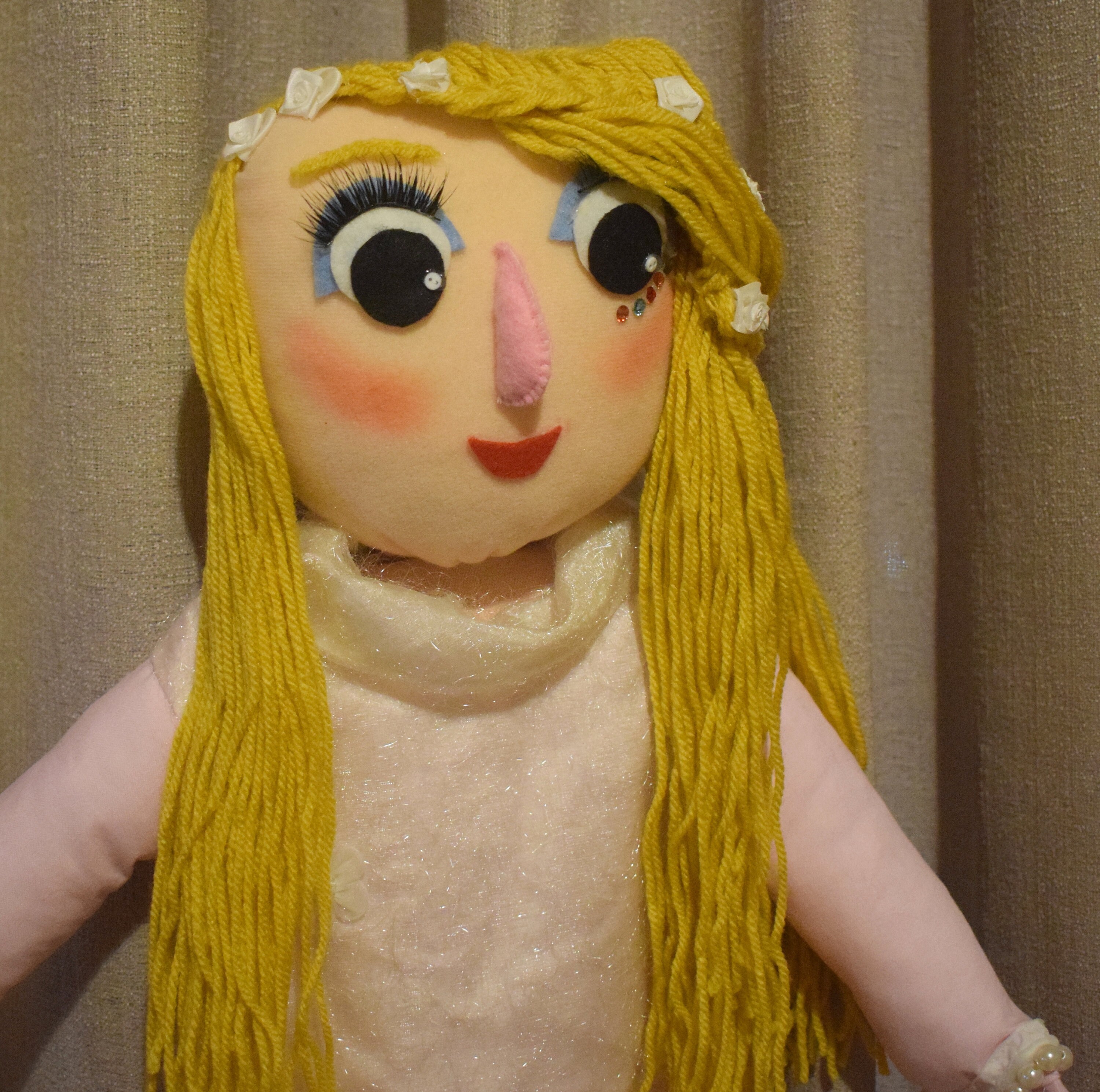 Discover your favorite brand Puppet Partners King Half Full Body Puppet