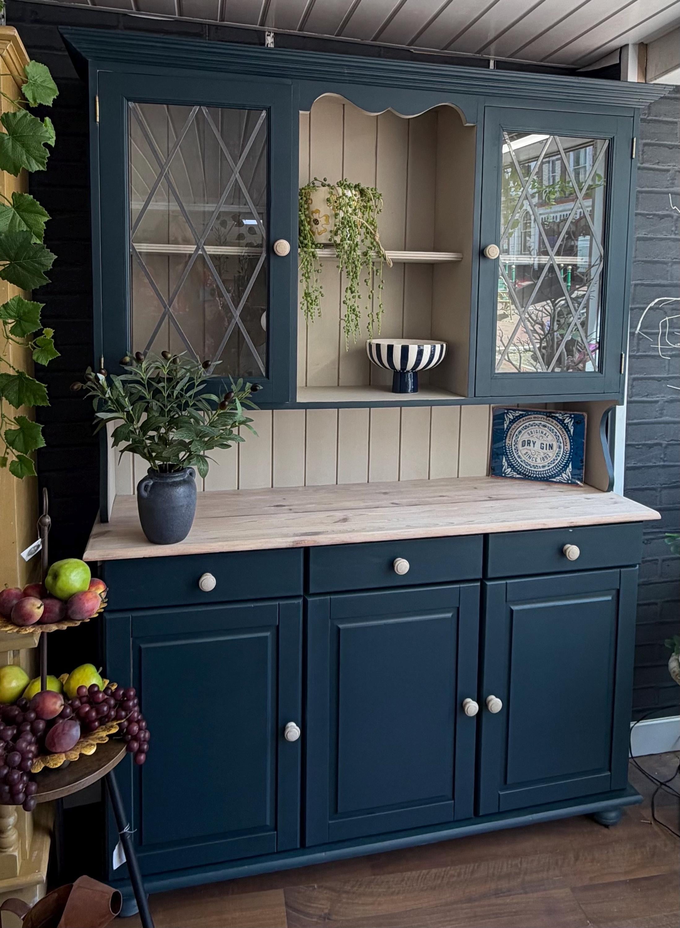 dark blue kitchen dresser Welsh farmhouse blue kitchen cabinets Laura Harrier Shines in pdp:detail:page:join-the-modsquad Complete your space with Color:CRANBERRY