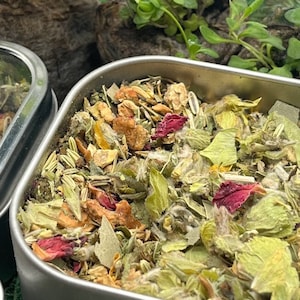 Hint of Mint Herbal Tea Blend: Garden Flowers and Herbs