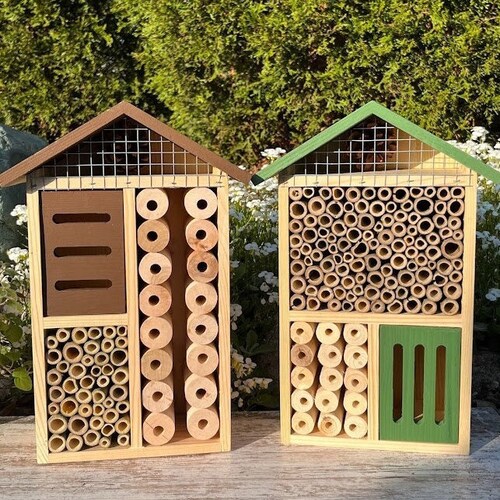 Sunny Pollinator Hotel - Native Garden Mason Bee House Organic Gardening Gift Beneficial Insects