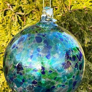 Hand Blown Solar Glass Fairy Globe: Blue & Green Garden Art