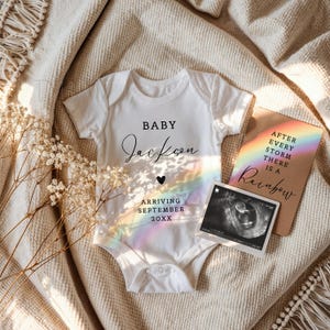 Regenbogen Boho Schwangerschaftsankündigung, digitale neutrale Geschlechtsvorlage, Bodysuit, nach jedem Sturm, IVF, Unfruchtbarkeitsbaby offenbaren Sonogramm