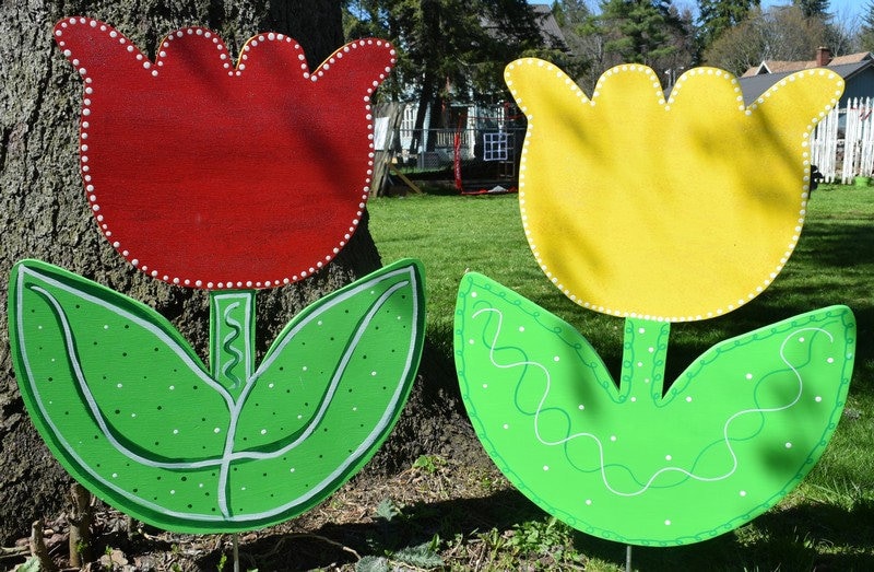 Tulip Yard Art Stakes Wood Painted Tulip Garden Stake Spring Etsy