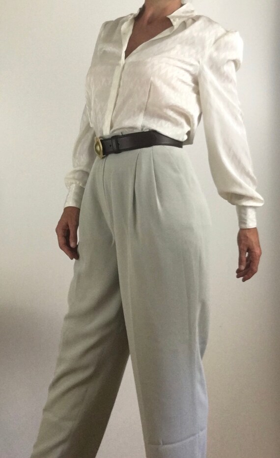 baggy pants light grey