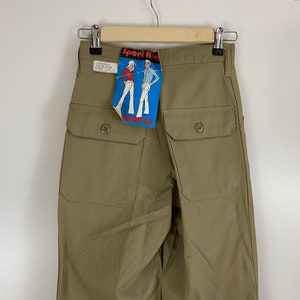 Dickies Pantalones de Trabajo Delgados para Hombre, Verde (Caqui