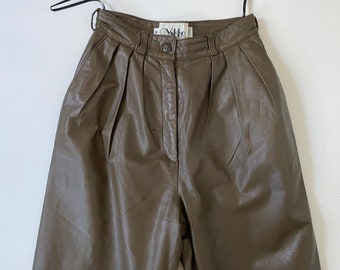 Pantaloni vintage VAKKO New York Nordstrom in pelle / High rise plissettati marrone marrone chiaro marrone 80s USA made / Womens Marked 4 Fits 23 24 sz 2 xxs xs
