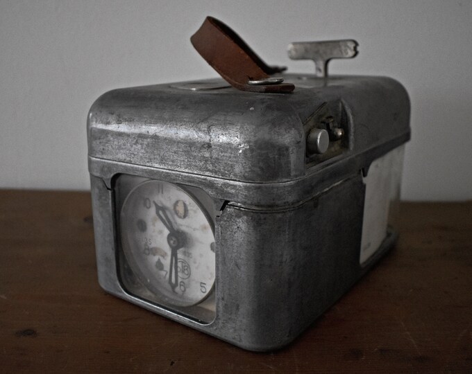 Vintage 60's Swiss STB Pigeon Racing Clock Timer Industrial Loft
