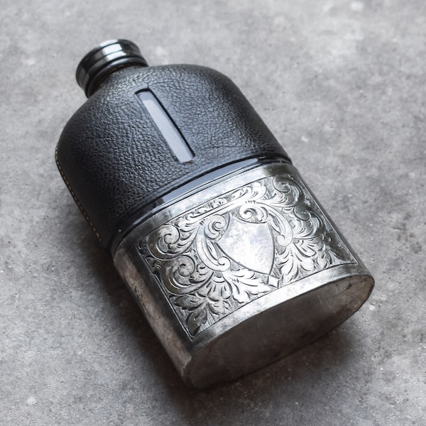 Antique vintage années 20 années 1920 Britannique Anglais Argent Hip Flask Bouteille Cantine Flacon Field Gear Randonnée Chasse Mens Cadeau Décor Cuir Mens Cadeau