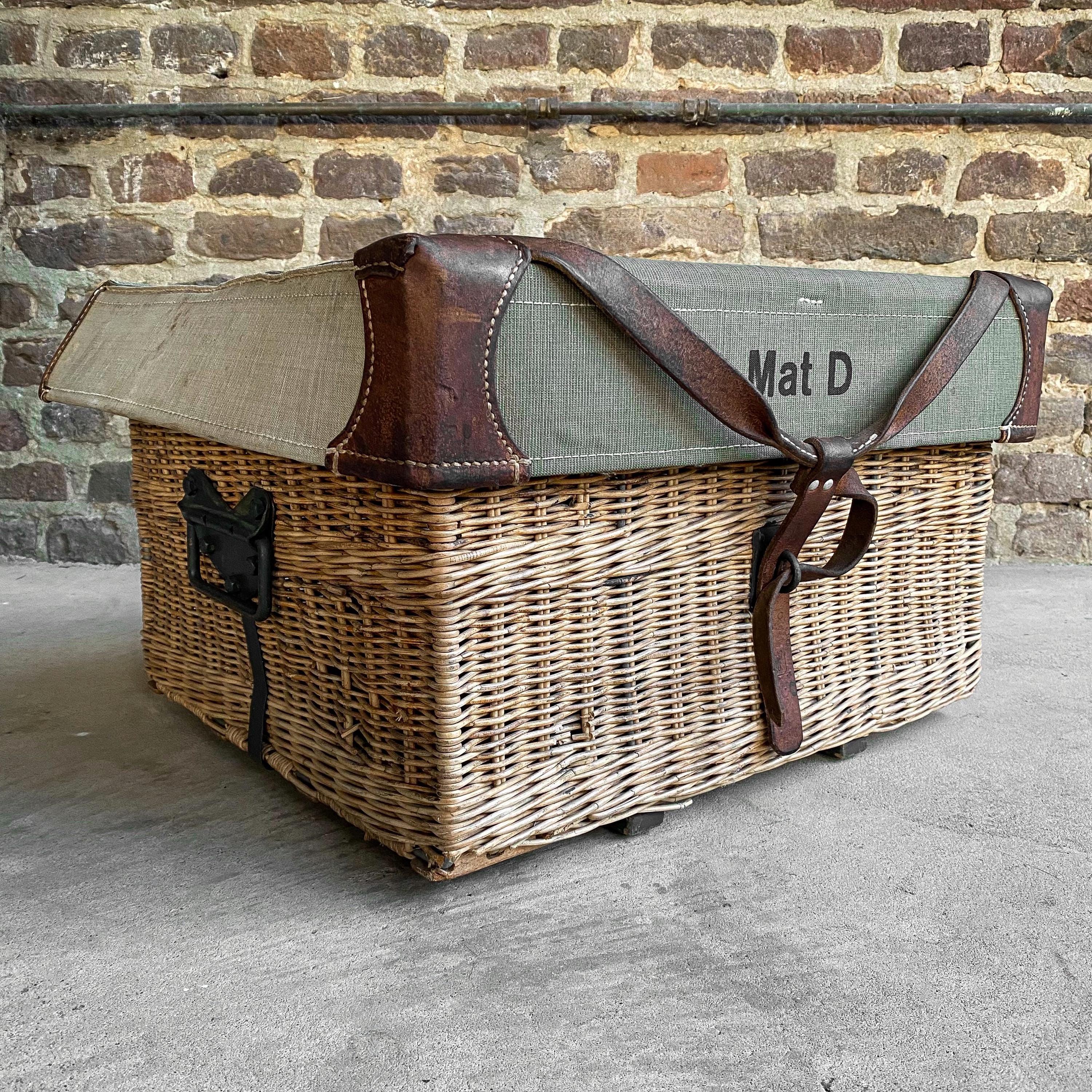 1940s Military Trunk - Etsy