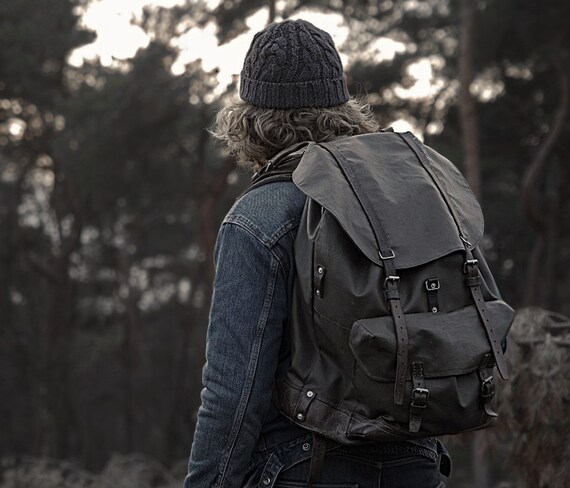 swiss army daypack