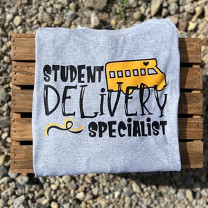 Busfahrer T-Shirt | Studenten Lieferung Fachmann | Lustiges Geschenk für Schulbusfahrer & Bildungsbetreuer