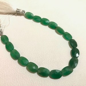 AAA Grado GREEN JADE Sfaccettato Lungo Cuscino forma Briolette Perline, Taglia 8x12 mm, 8" Lunghezza Strand, gemme super qualità per gioielli