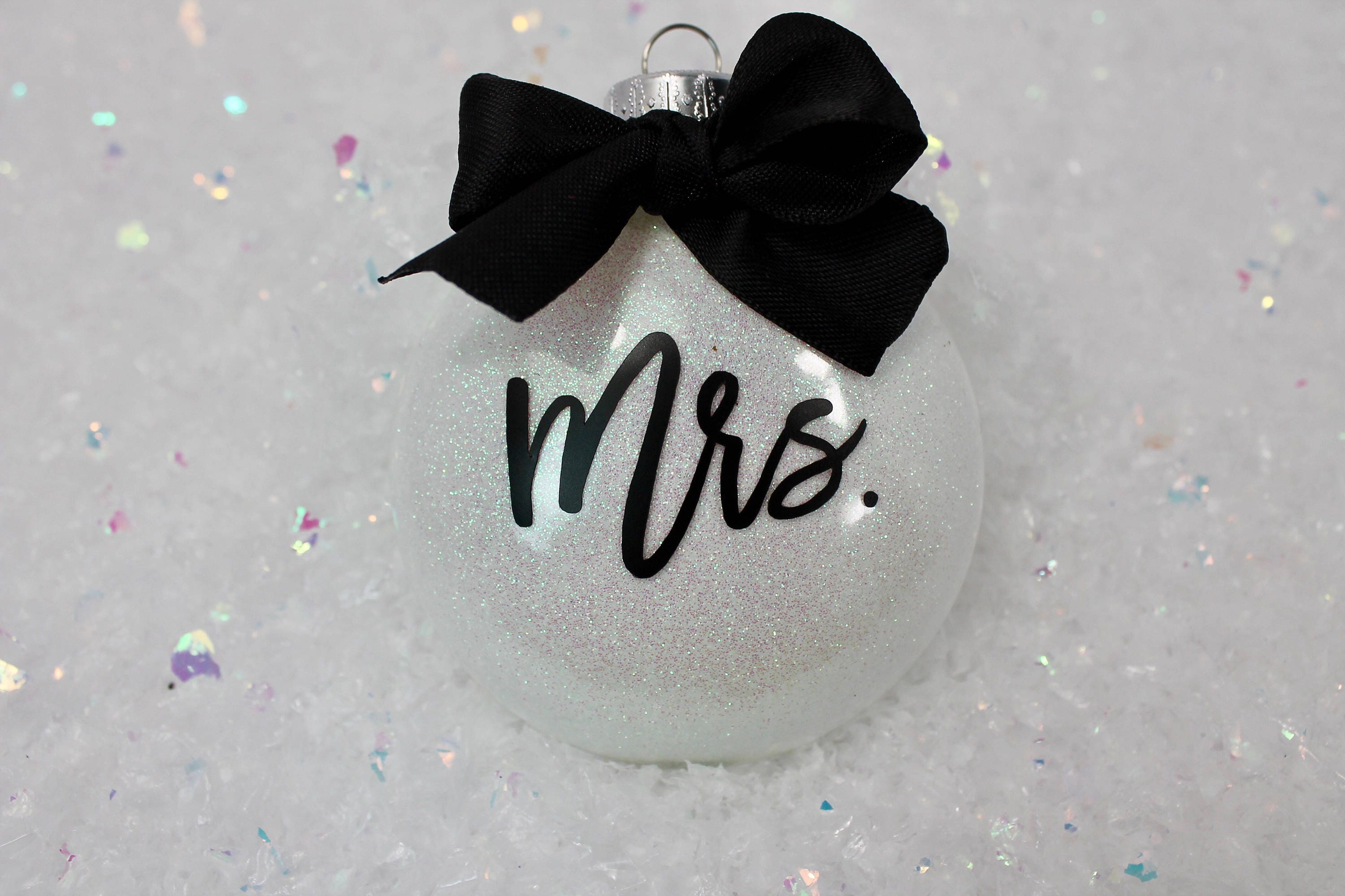 Mr and Mrs Ornament Set Wedding Ornament Disc Ornaments Etsy