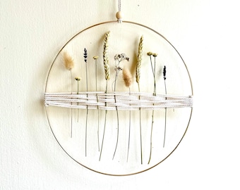 Corona de flores secas / Corona