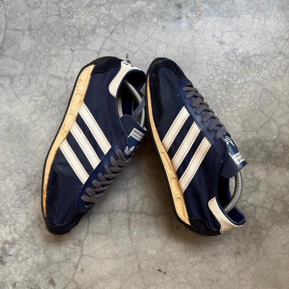 adidas gazelle silver green womens adidas Tekkira Cup Shoes Grey M 6 / W 7