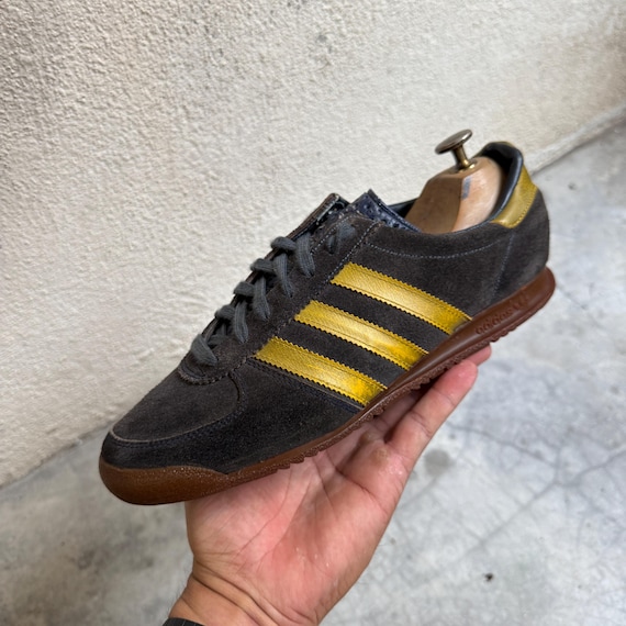 adidas gazelle silver green womens adidas Busenitz Shoes Cardboard/Black/Olive Strata