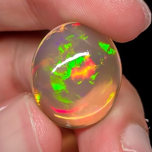 Ethiopian Opal Cabochon: 11 Ct Oval Gemstone for Jewelry Making