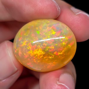 Ethiopian Opal Cabochon: 8 Ct Oval Gemstone for Jewelry Making