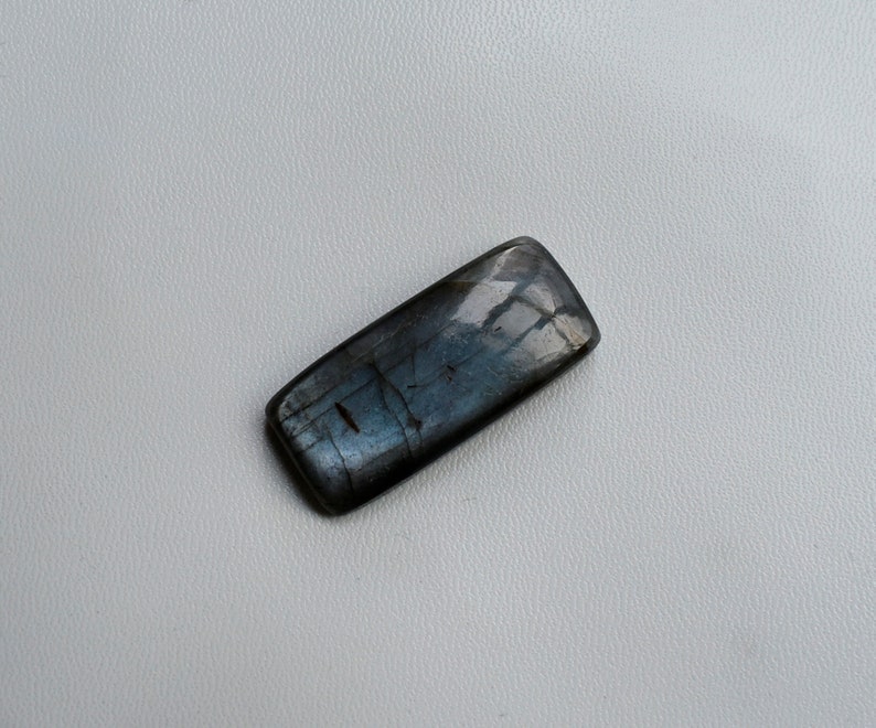 Grey Flashy Labradorite Gemstone 100/% Natural Rare Labradorite Cabochon Cushion Shape Labradorite Gemstone Pendant Stone 42*19*9mm 74Cts