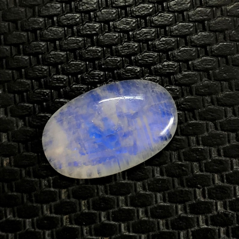 Natural Oval Shape Rainbow Moonstone Gemstone Size 32*20*6mm 34Cts Jewelry Supplies Beautiful AAA Blue Flashy Rainbow Moonstone Cabochon