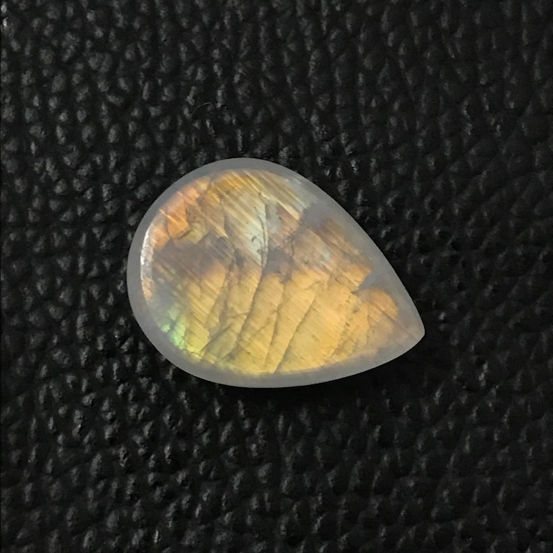 Size 21*16*6mm 16Cts Designer Cabochon Rare AAA Rainbow Moonstone Cabochon Pear Shape Rainbow Flashy Rainbow Moonstone Loose Gemstone