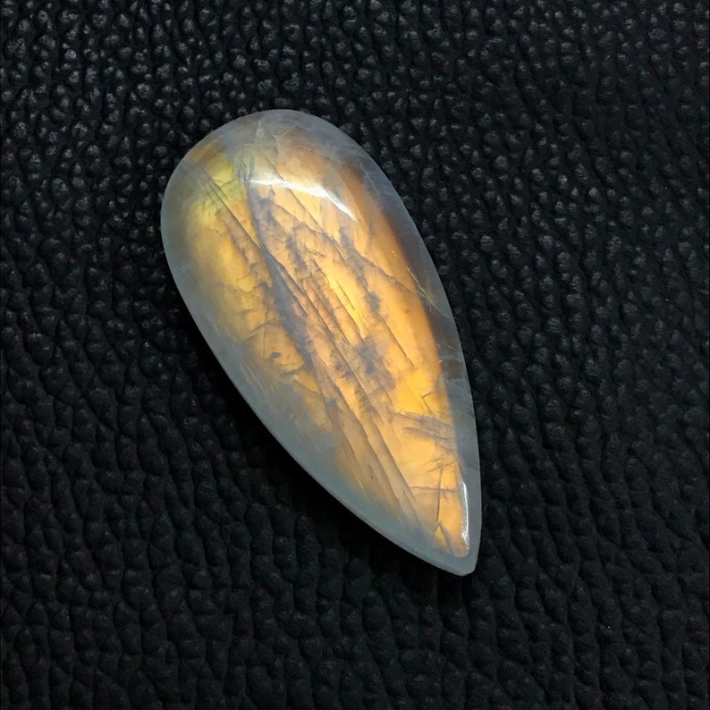 100/% Natural Pear Shape Rainbow Moonstone Loose Gemstone Quality Yellow Falshy Rainbow Moonstone Cabochon Rare AAA Size 41*19*8mm 52Cts