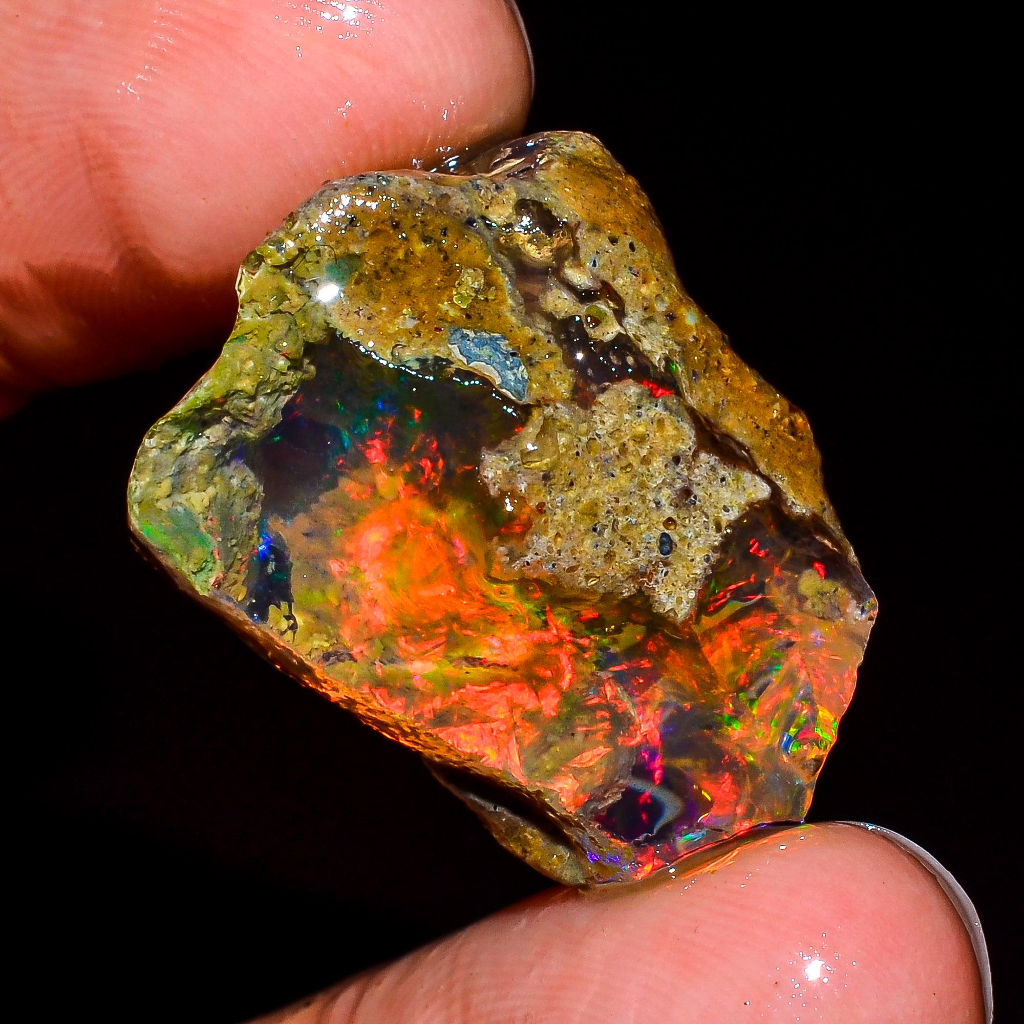 Opale éthiopienne Brute Naturelle 73 Carats - Pierre Précieuse Feu, Forme Coussin
