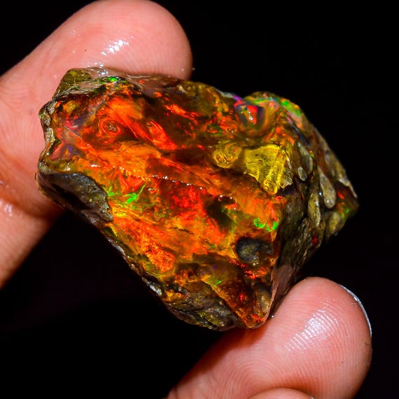 エチオピアウェロ産　オパール　ジュエリーグレード　 原石 鉱物標本 エチオピアウェロ産 オパール 原石 ジュエリーグレード 鉱物標本