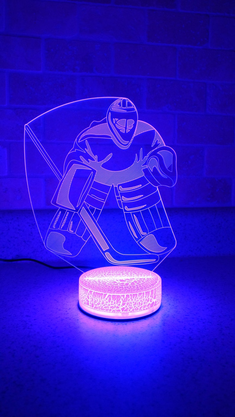 ButLumière Home Decor Illusion Gardien 3d Enfants De Lampe Nuit Hockey Joueur 6Yb7gvfIy