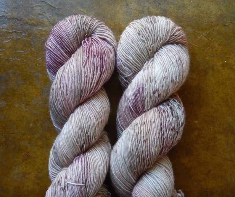 Lulu Fingering weight Super wash merinonylon